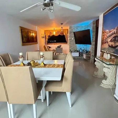 Acogedor Espacio Familiar Apartamento